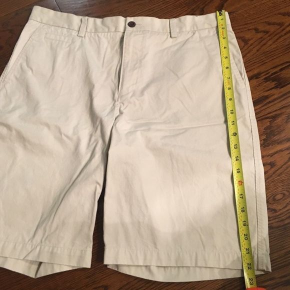 LANDS’ END Traditional Fit Flat Front Khaki Shorts 35 - Picture 5 of 7